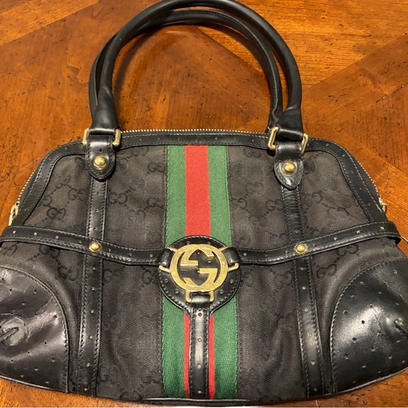 Vintage Gucci Reine Black Shoulder Bag with Green and Red Stripes - Picture 6 of 6